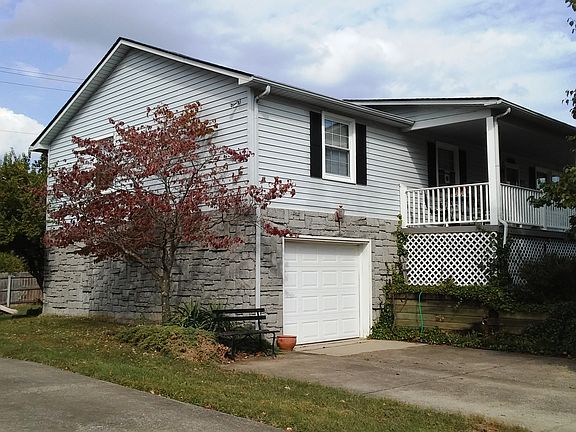 2nd image of 4061 Forsythe Dr