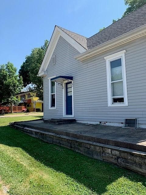 2nd image of 621 W Kirkwood Ave