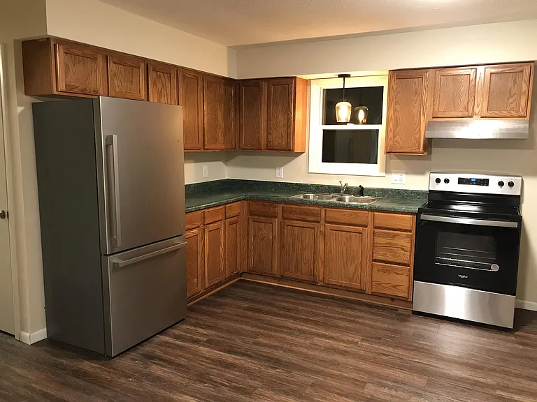 205 King Dr — Photo 13