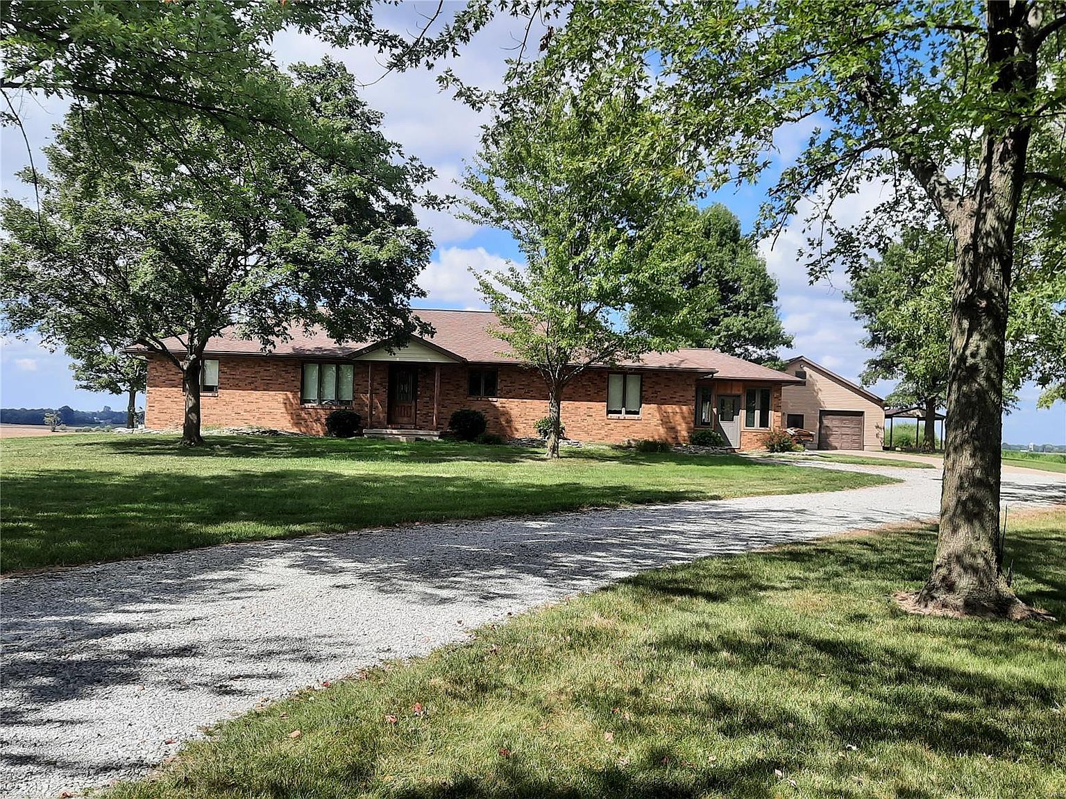 9515 Highline Rd, Breese, IL 62230 Zillow