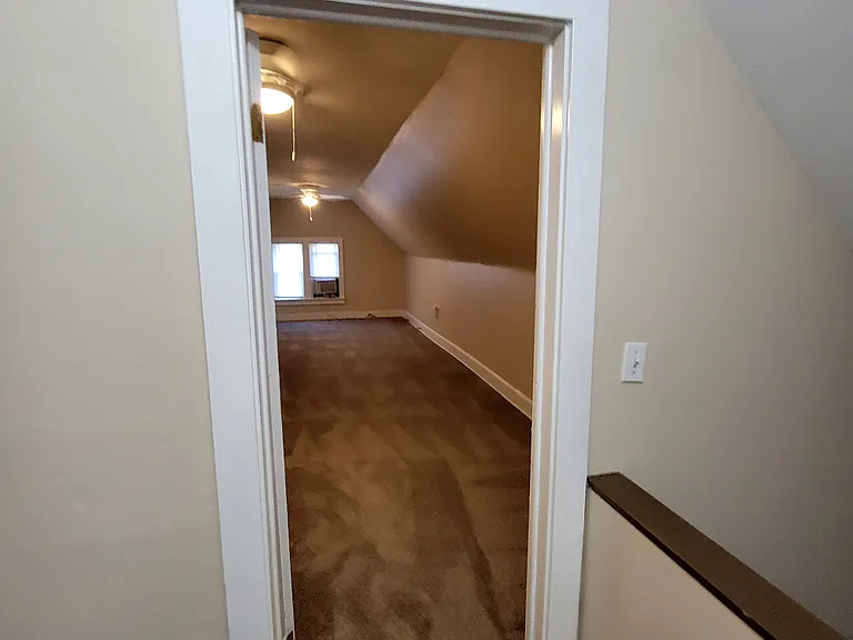 2266 Grandview Ave — Photo 52