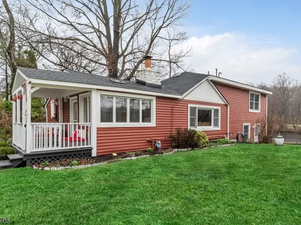 24 Broadway, West Milford Twp., NJ 07480