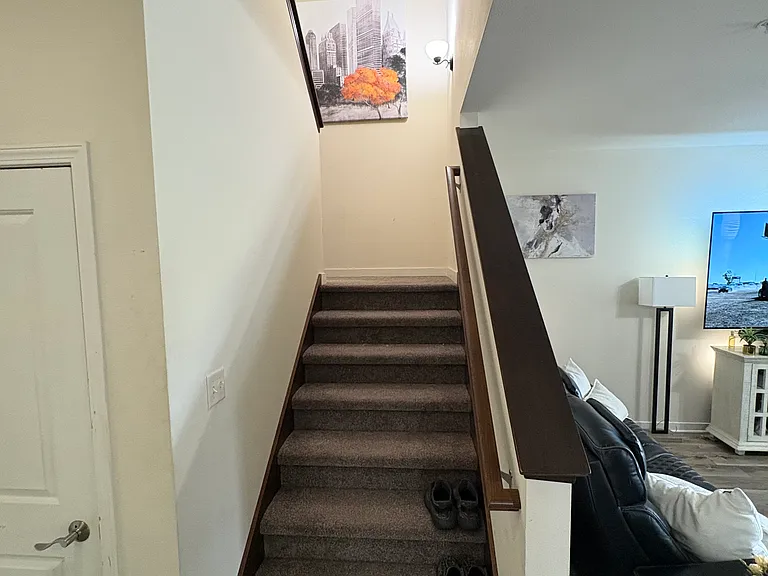 1280 N Pine St #1280 — Photo 9