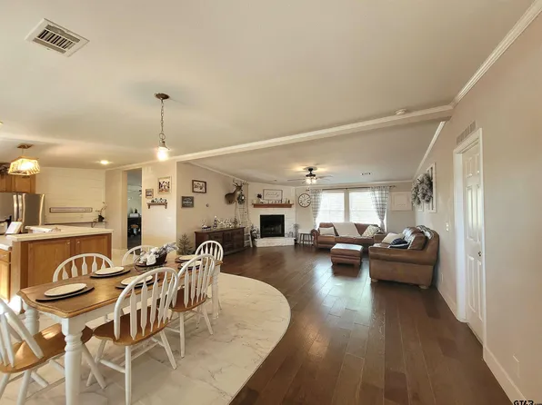 20871 County Road 26, Tyler, TX 75705