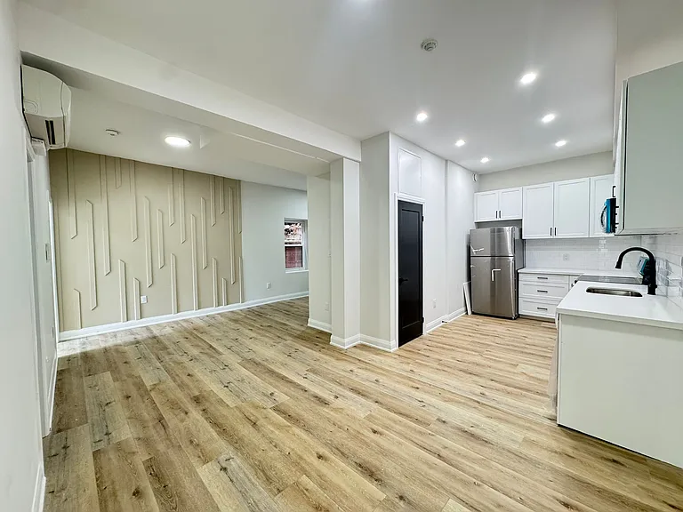 22 Wilson St — Photo 16