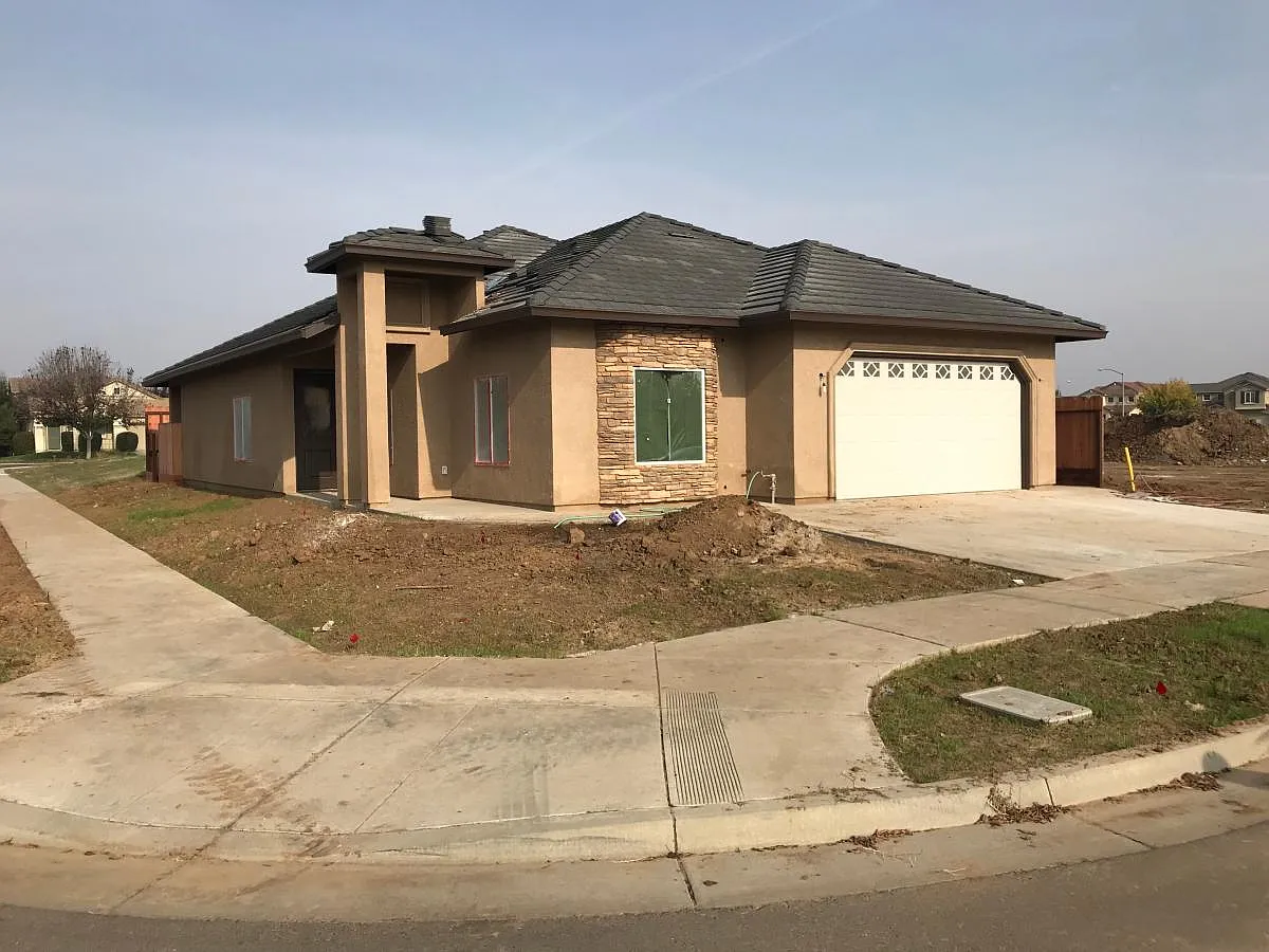 1245 Orion Dr photo 1