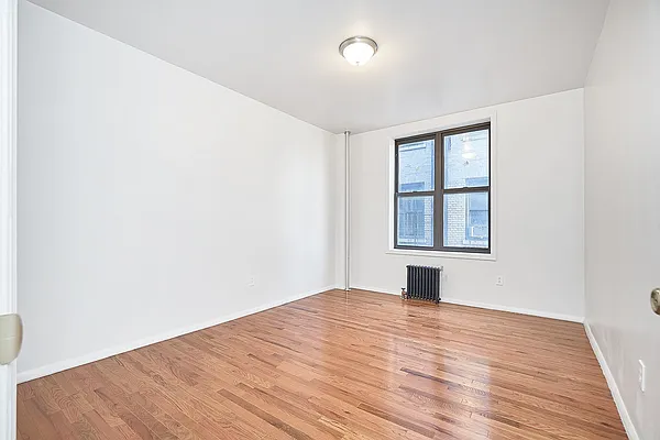 Rented by Compass | media 7