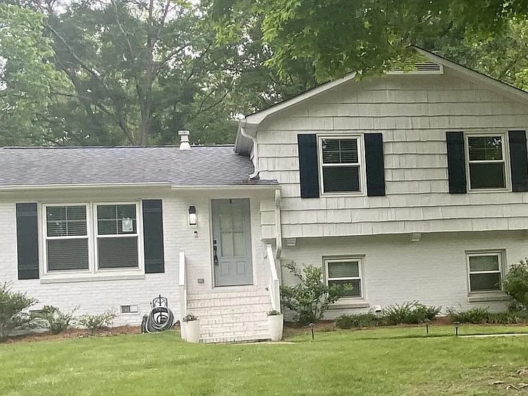 6725 Castlegate Dr — Photo 1