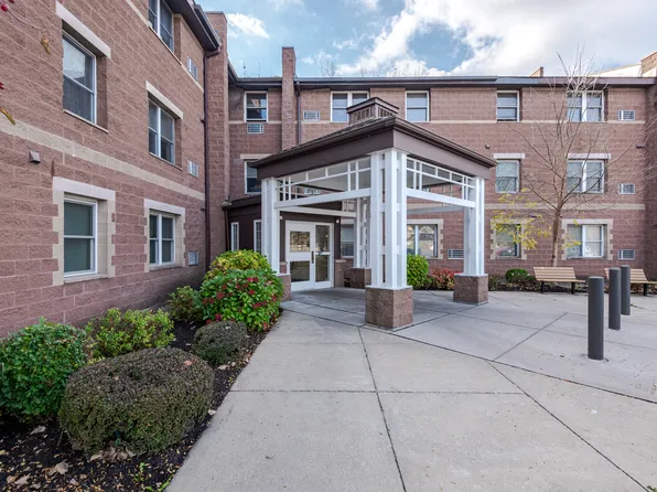 Sawyer Gardens Senior Apartments, 2132 Sawyer Dr #99a5b343c, Niagara Falls, NY 14304