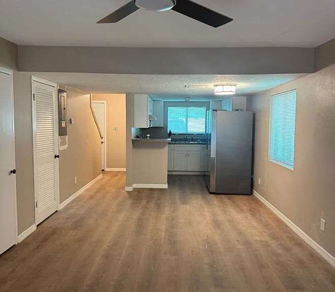 111 Springwood A Cir — Photo 3