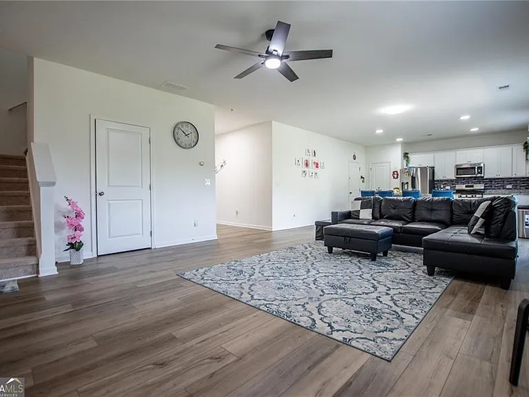 194 Rivulet Dr — Photo 5