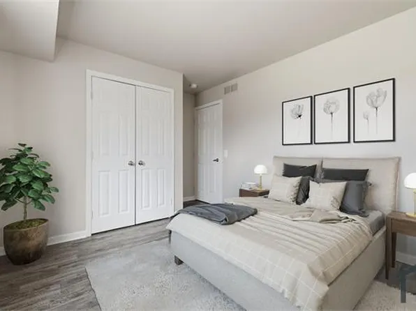 1326 Holmes Rd, Ypsilanti, MI 48198