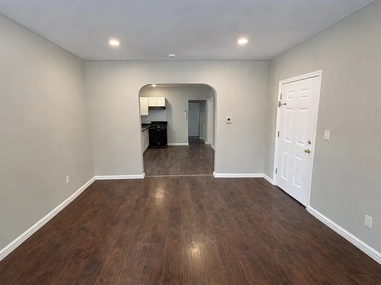 89 Ingraham Pl — Photo 10