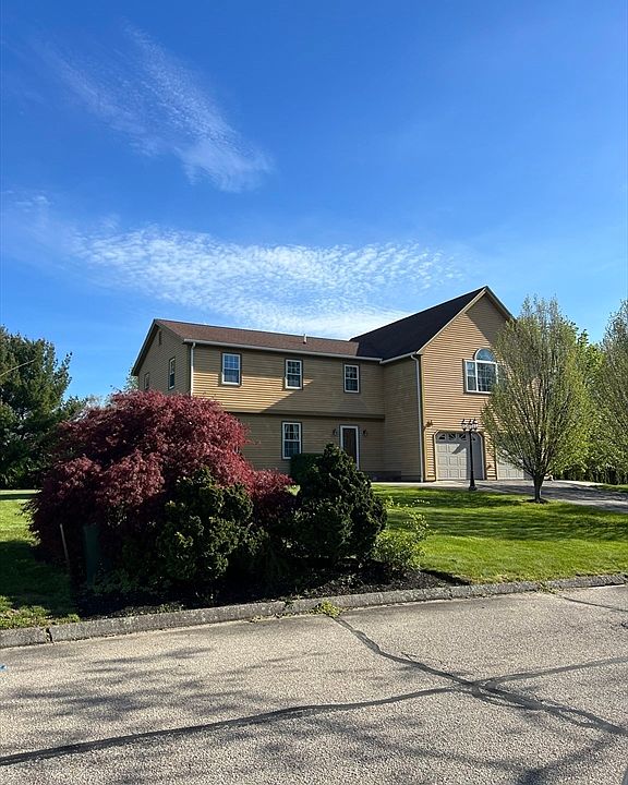 1st image of 10 Jane Howland Dr