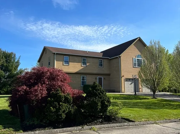 10 Jane Howland Dr, Seekonk, MA 02771