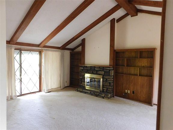 3rd image of 15 Wimbledon Way