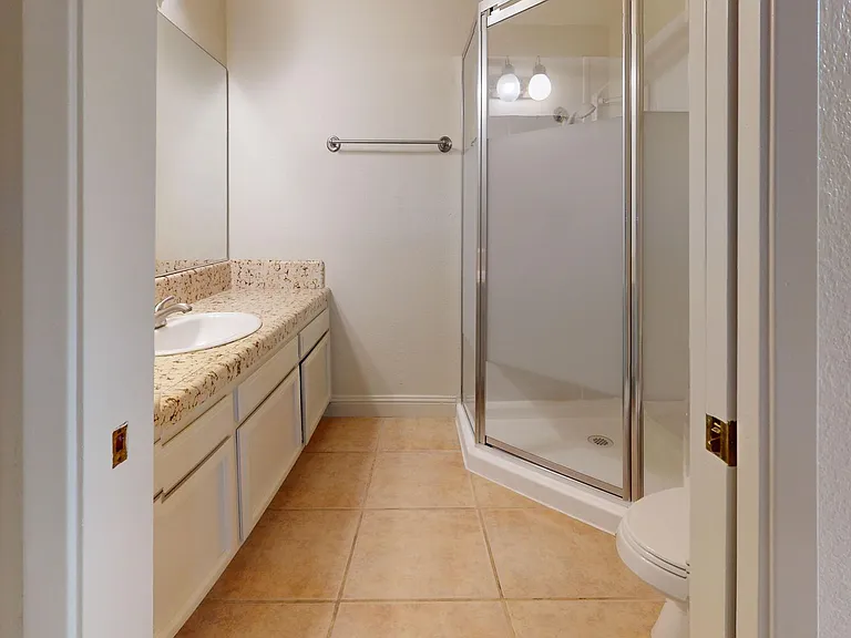 1027 W Dakota Ave #104 — Photo 17