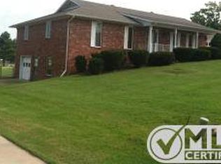 211 Approach Dr, Harrison, AR 72601