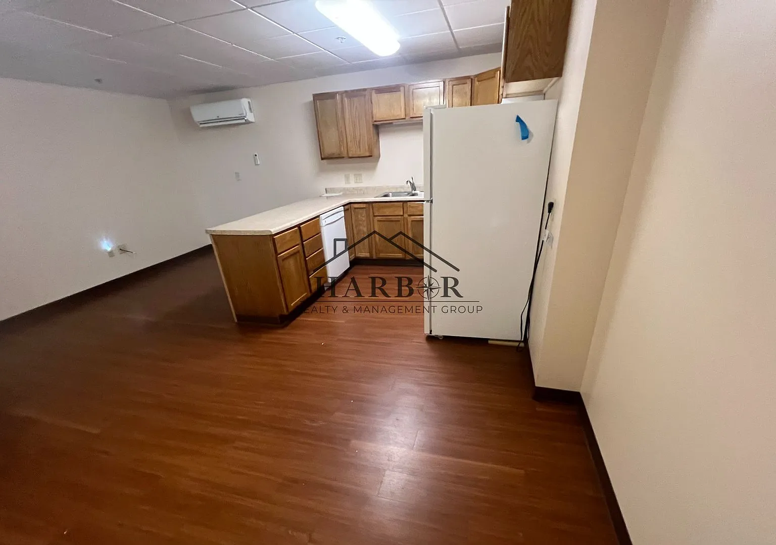 Oak Tree Flats — Photo 3