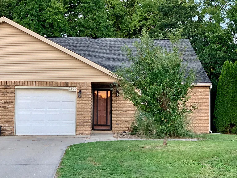 3600 Thornhill Cir W — Photo 1