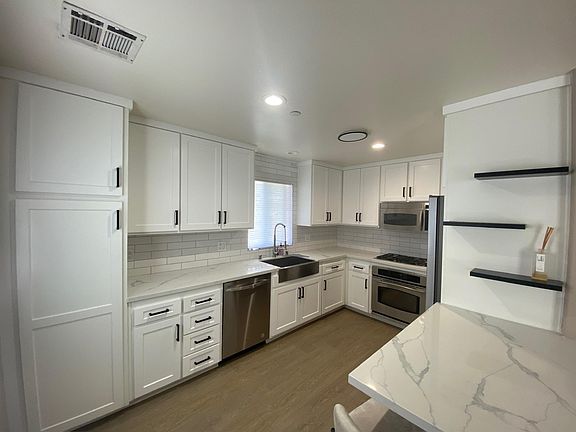 2nd image of 14322 Dickens St Unit 9