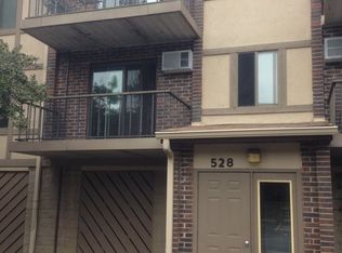 528 E Bailey Rd APT 101, Naperville, IL 60565