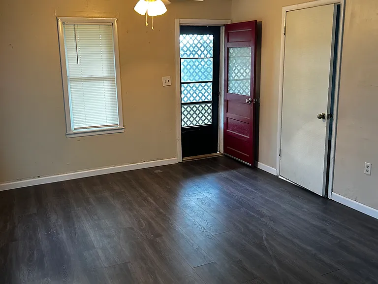 204 N Fawn St — Photo 5