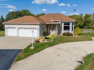 50525 287th Ave, Elgin, MN 55932