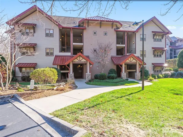 1650 Country Club Dr APT 102C, Maggie Valley, NC 28751