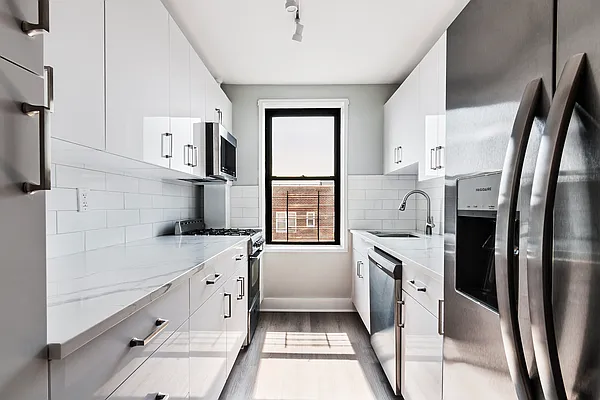 Sold by Brown Harris Stevens | media 19