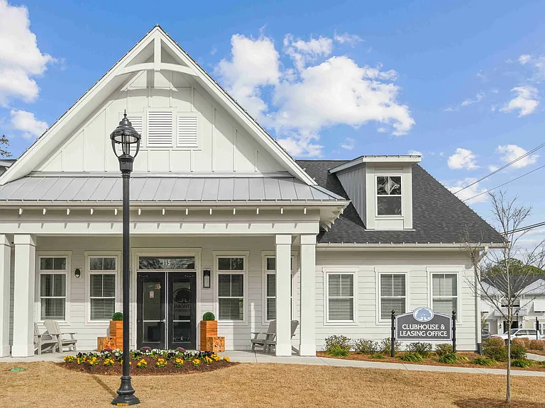 Beaumont Oaks at Porters Neck Apartments & Townhomes — Photo 45