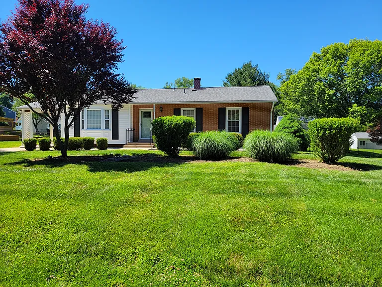 7425 Bee Bee Dr #A — Photo 2