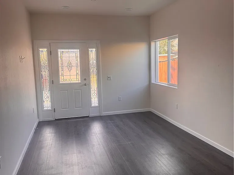 7410 San Francisco — Photo 10
