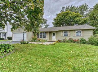 135 Rodney Ln, Rochester, NY 14625