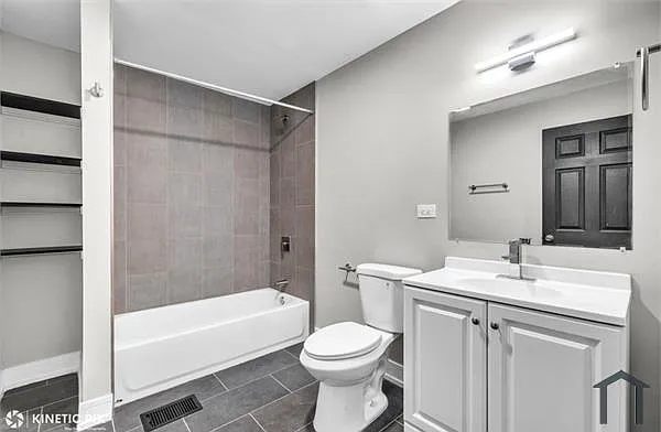 338 Indianwood Blvd — Photo 10