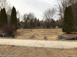 5570 Greer Rd, West Bloomfield, MI 48324