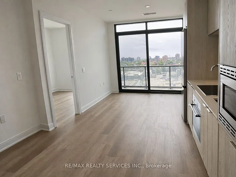 86 Dundas St E #723 — Photo 1