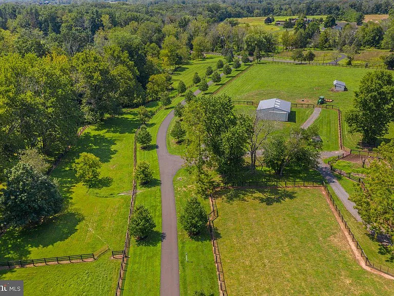 1315 Pineville Rd #MAIN HOUSE — Photo 29