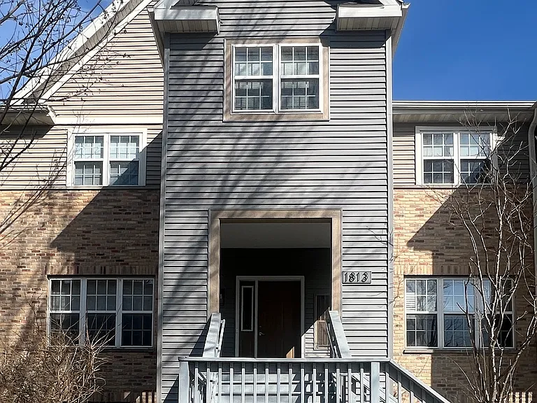 1813 Carns Dr — Photo 1