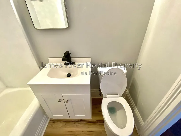 1003 Floyd St #3 — Photo 6