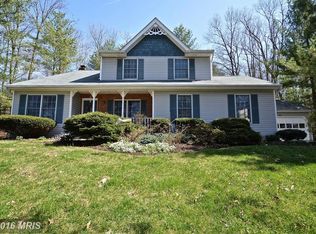 3800 Roop Rd, New Windsor, MD 21776