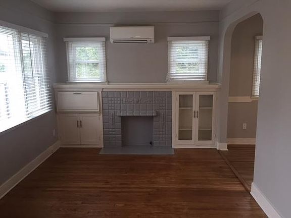 2nd image of 3934 Bancroft St