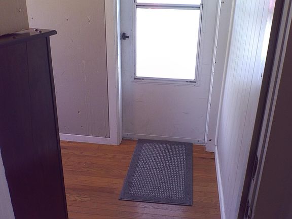 2nd image of 1111 E 5th St