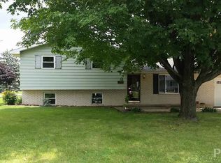 16212 N Admiral Dr, Chillicothe, IL 61523