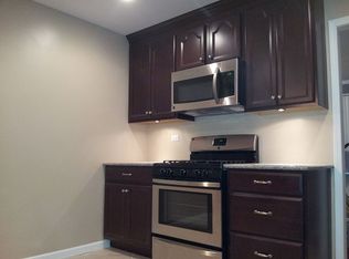 919 Wilmette Ter, Lake Zurich, IL