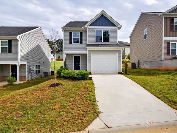 645 Millsgate Cir, Boiling Springs, SC 29316
