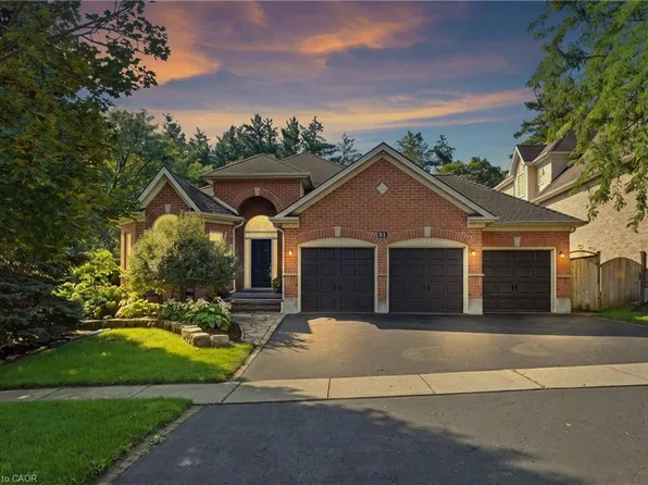 51 Autumn Ridge Trl, Kitchener, ON N2P 2J6