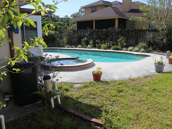 3rd image of 1685 Brady Dr