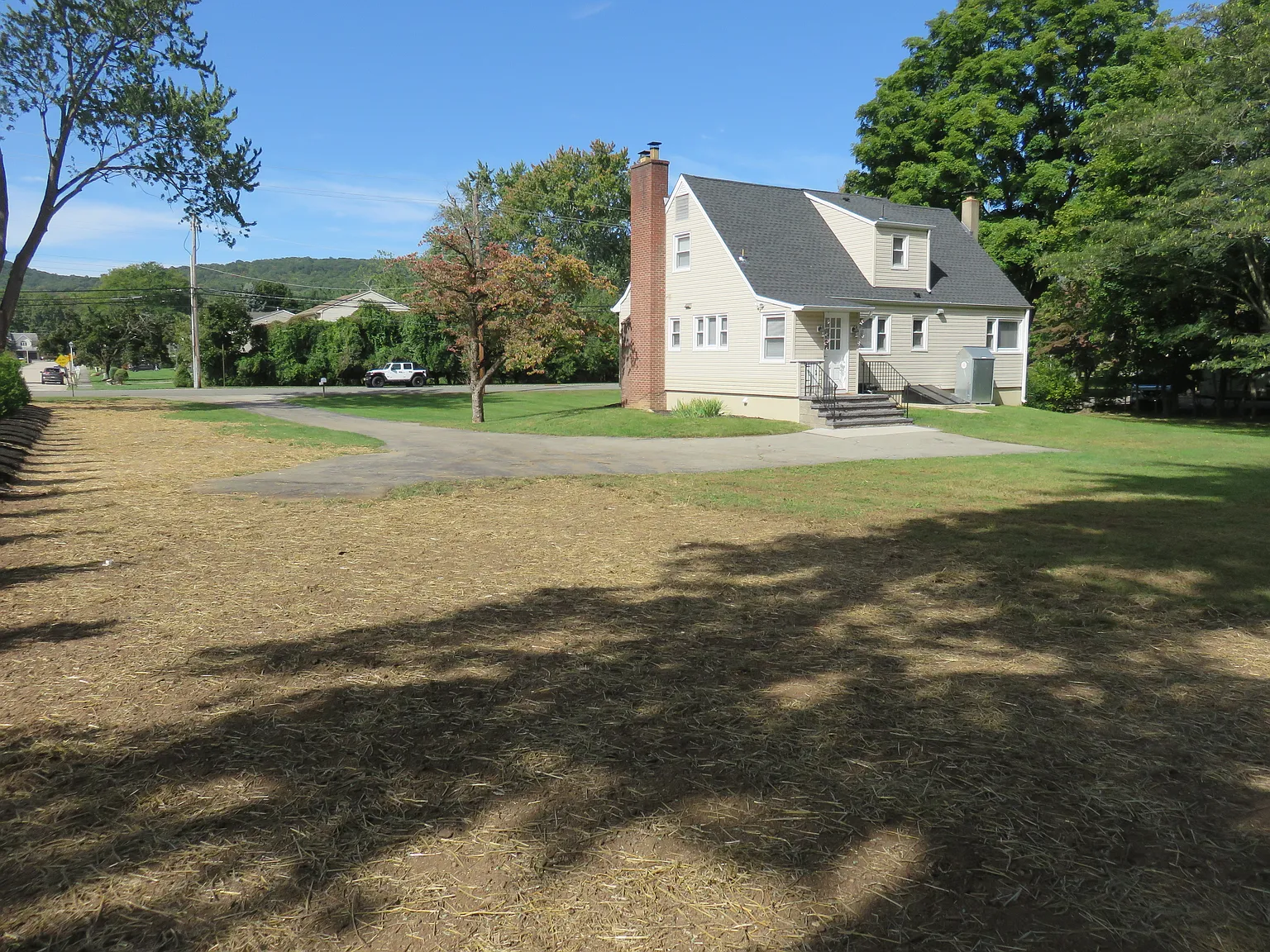 4 bed, $3,800 — Photo 3
