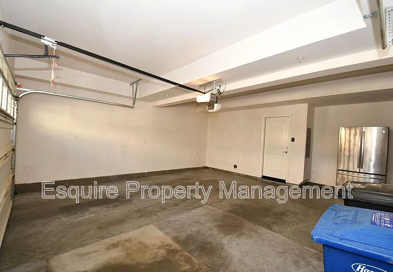 433 Castiano St — Photo 10